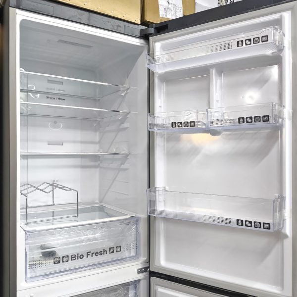 Холодильник двухкамерный Artel 330 литров 1