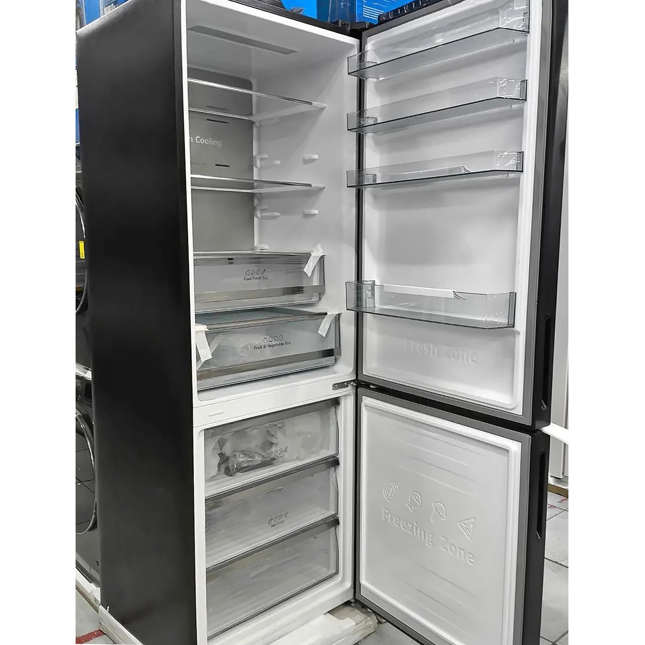 Холодильник двухкамерный Hisense 456 литров