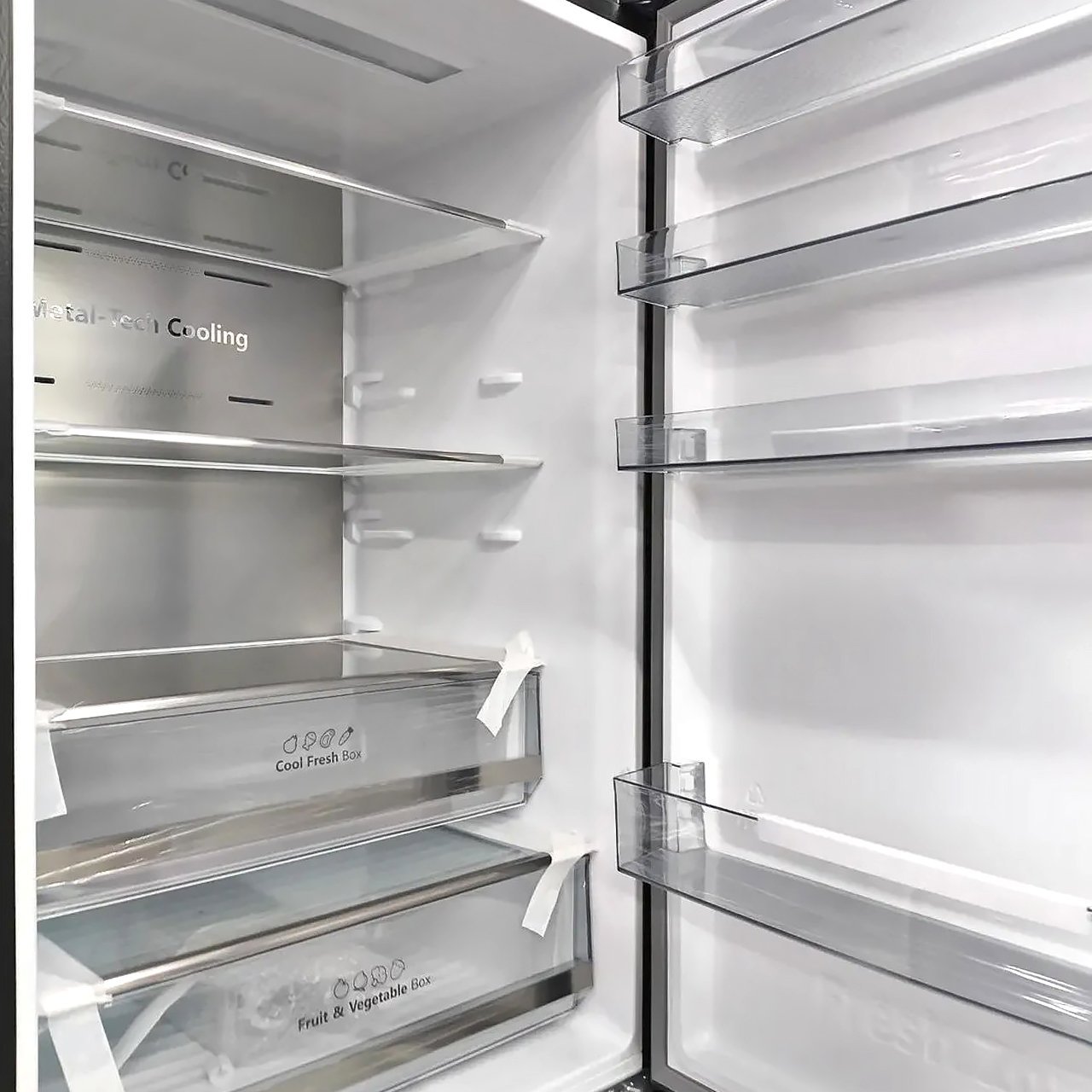 Холодильник двухкамерный Hisense 456 литров