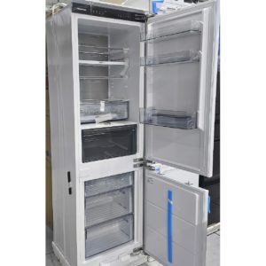 Встраиваемый двухкамерный холодильник Hisense 244 литра