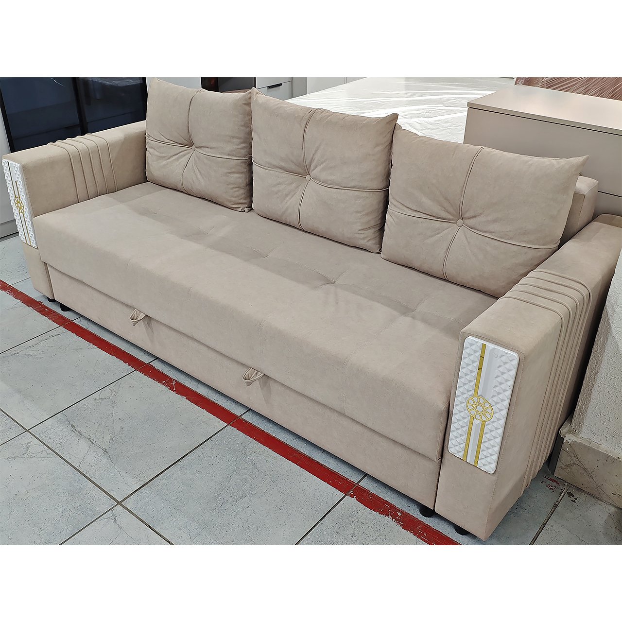 Диван Дикейс (2026)