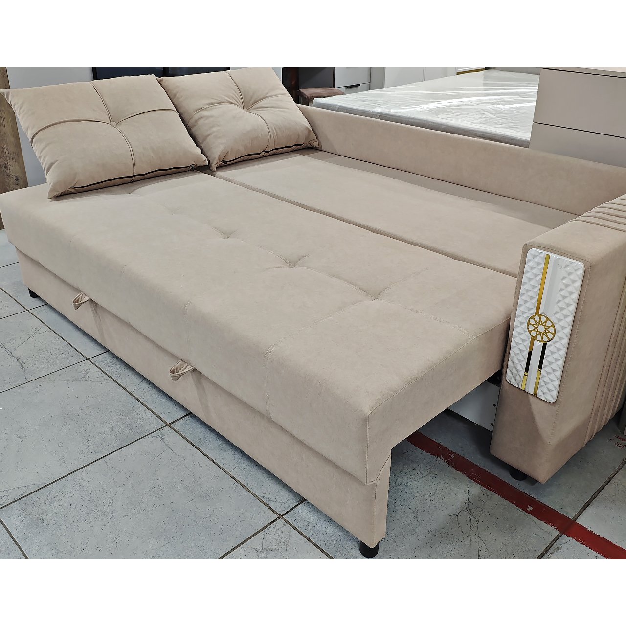 Диван Дикейс (2026)