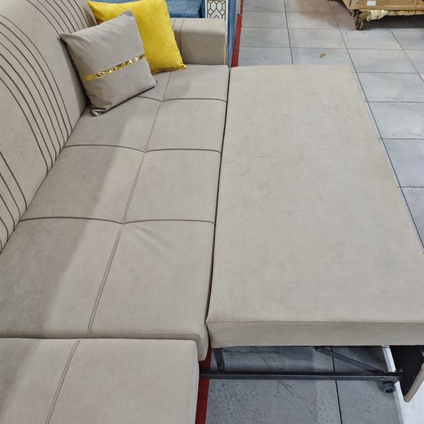 Диван Тейтум