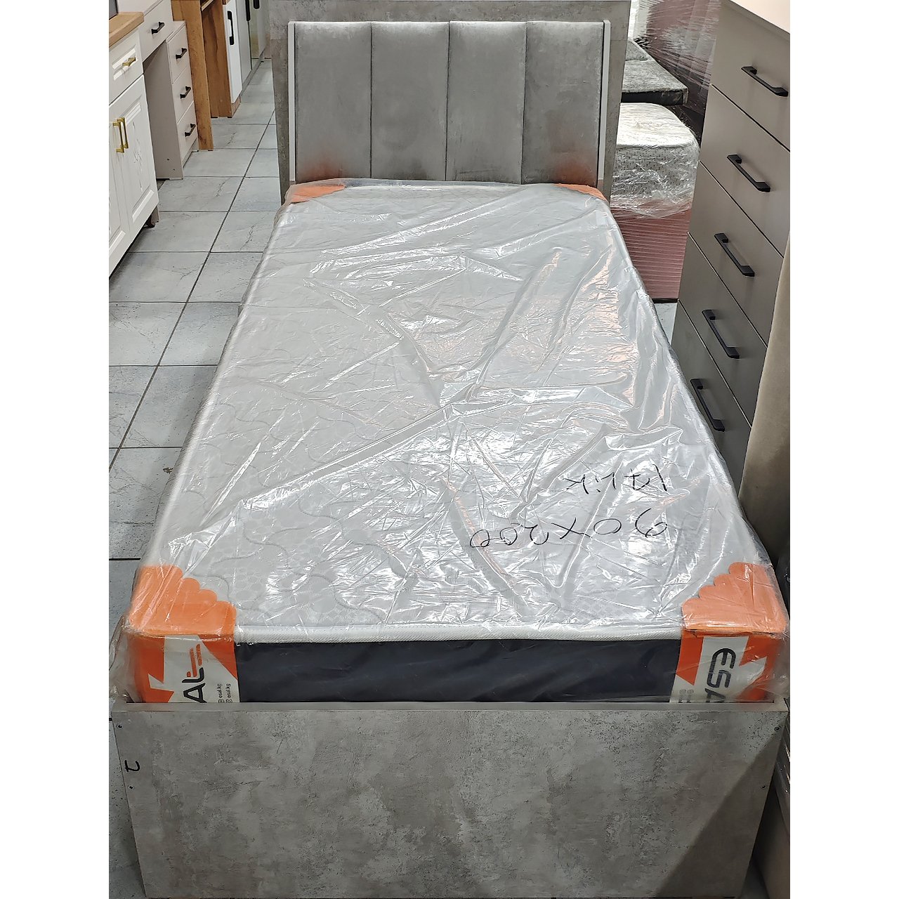 Кровать односпальная Мирай