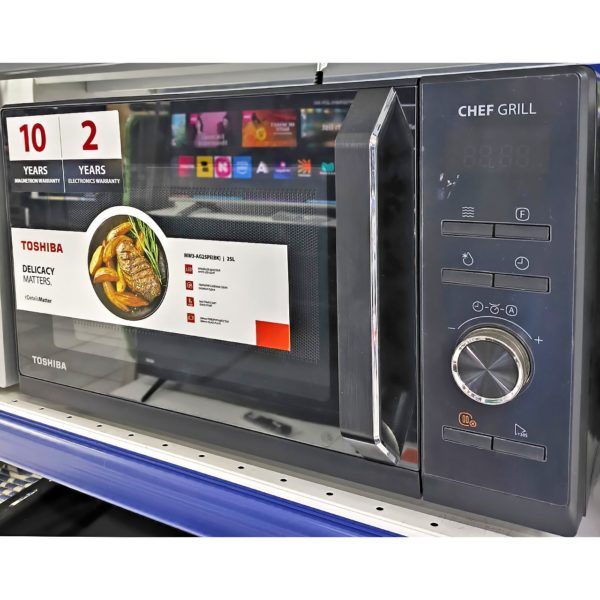 Микроволновка Toshiba мощностью 900 Вт