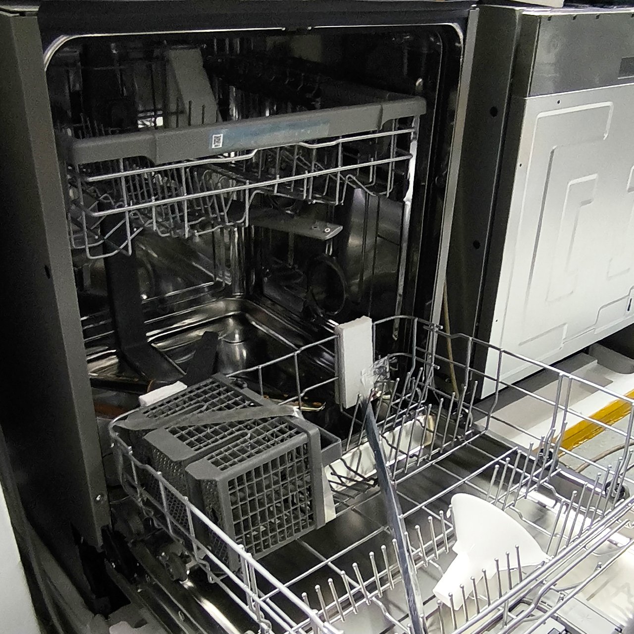 Посудомоечная машина LG на 14 персон