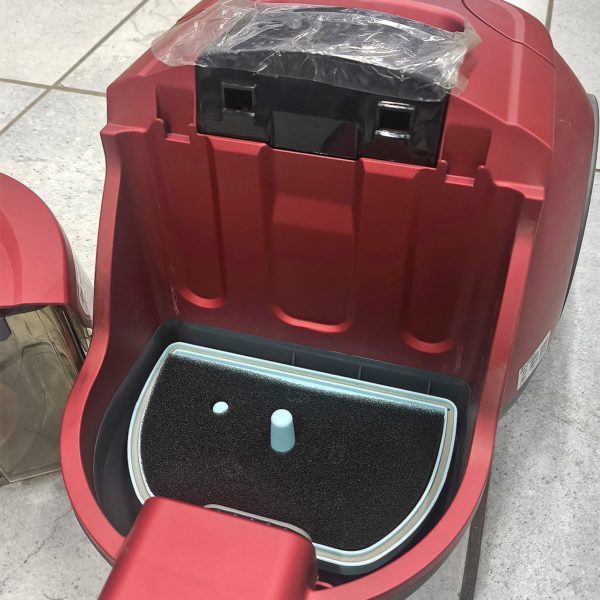 Пылесос LG мощностью 2000 Вт