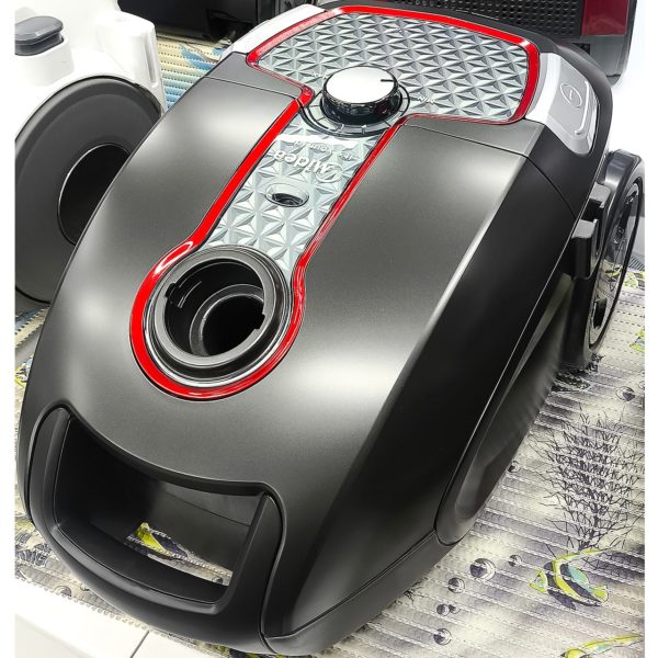 Пылесос Midea мощностью 2000 Вт