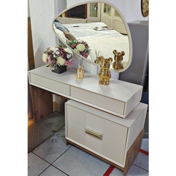 Спальный гарнитур Агния