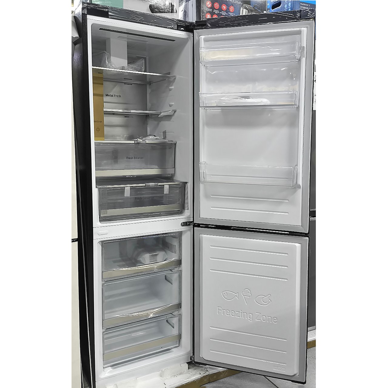 Холодильник двухкамерный LG 344 литра