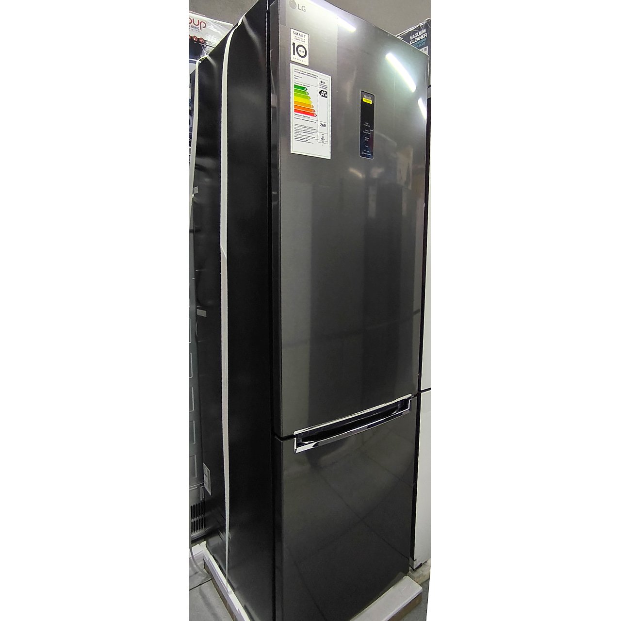 Холодильник двухкамерный LG 384 литра (серый)