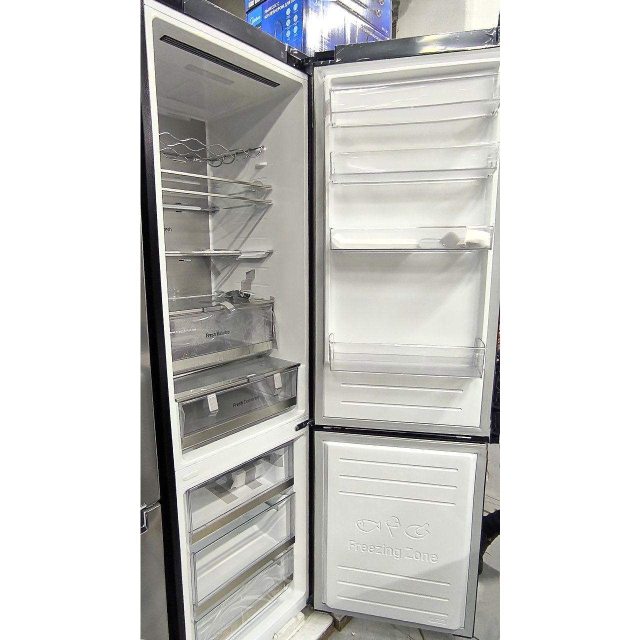 Холодильник двухкамерный LG 384 литра (черный)