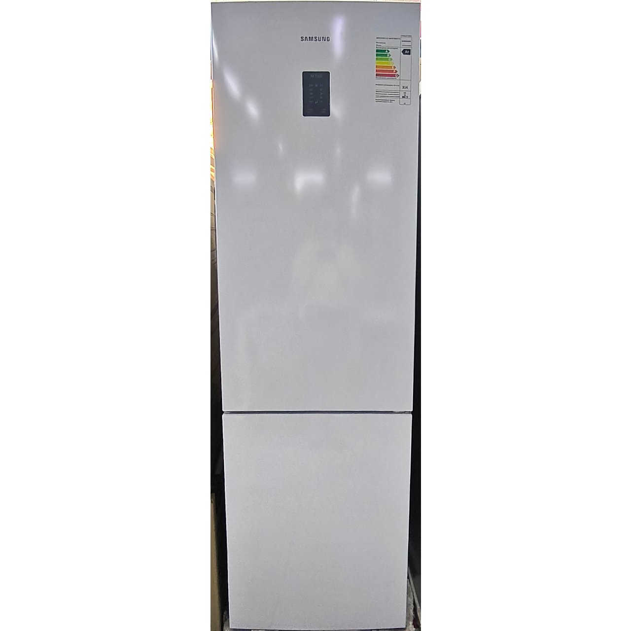 Холодильник двухкамерный Samsung 367 литров