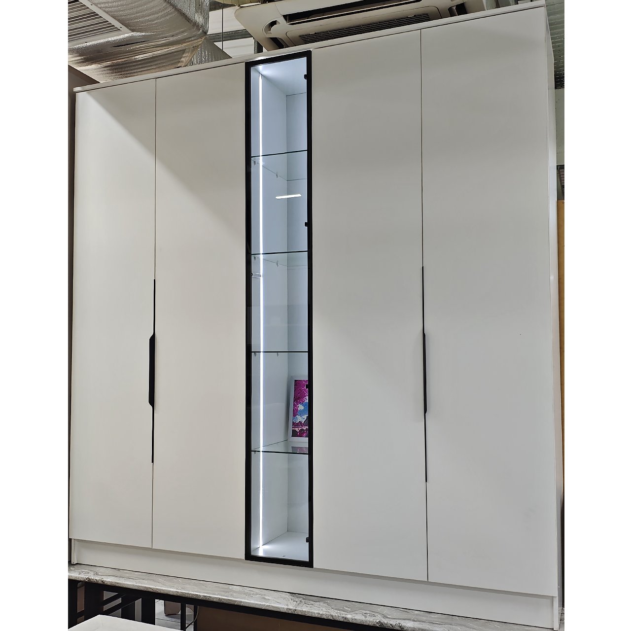 Шкаф Милана