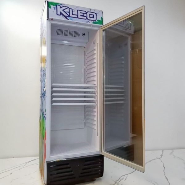 Витринный холодильник KLEO 390 литров