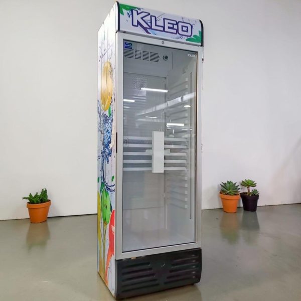 Витринный холодильник KLEO 390 литров