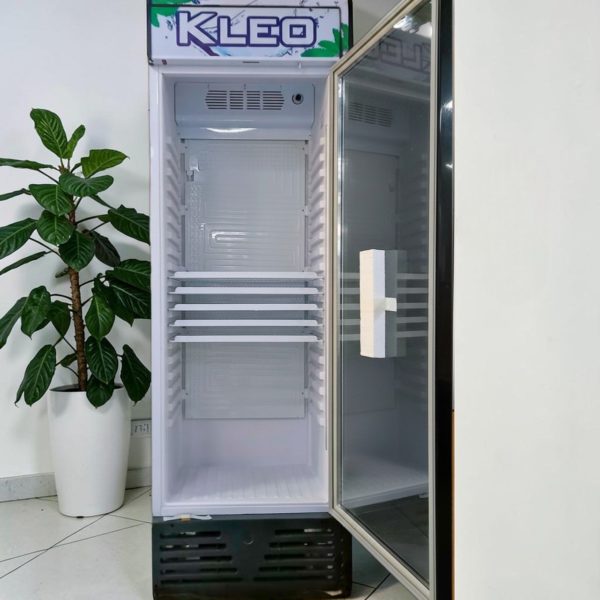 Витринный холодильник KLEO 390 литров