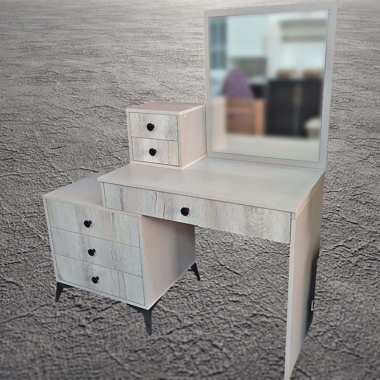 Дамский столик Айлин