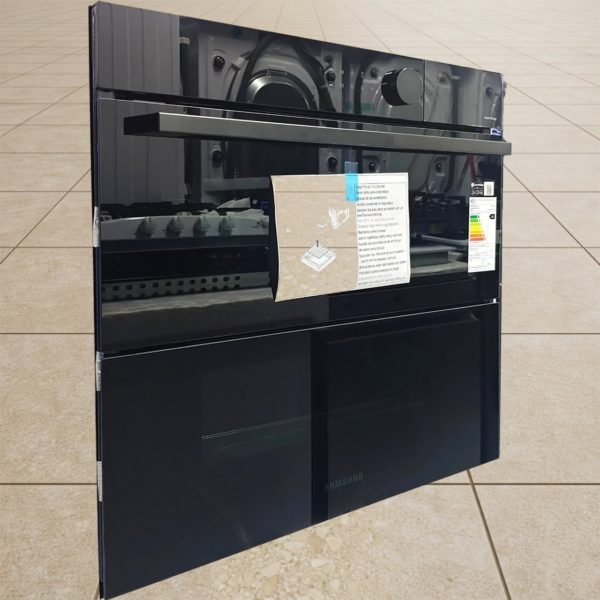 Духовой шкаф Samsung объемом 76 литров