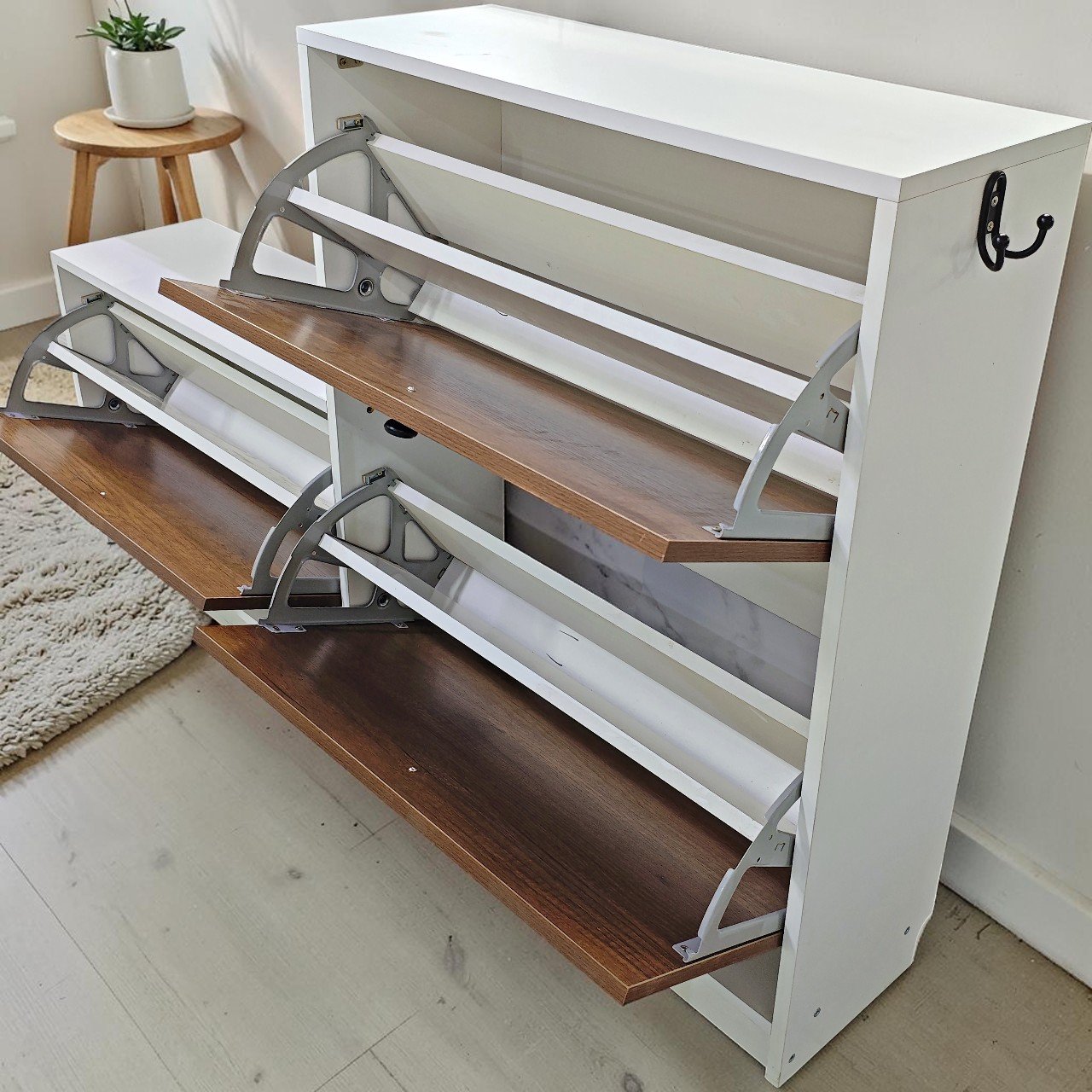 Обувница Небула