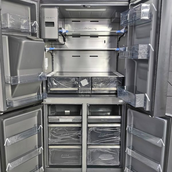 Холодильник side-by-side Hisense 536 литров