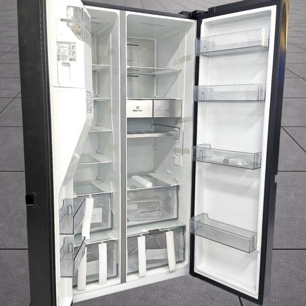 Холодильник side-by-side Hisense 604 литра