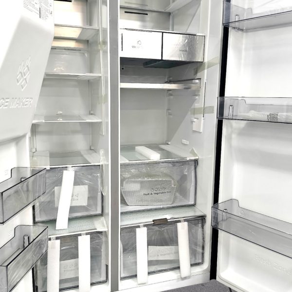 Холодильник side-by-side Hisense 604 литра