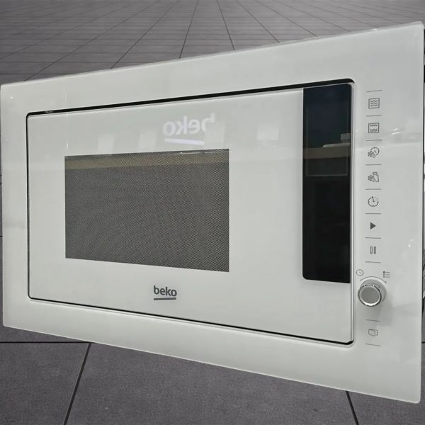 Встраиваемая микроволновка BEKO мощностью 900 Вт