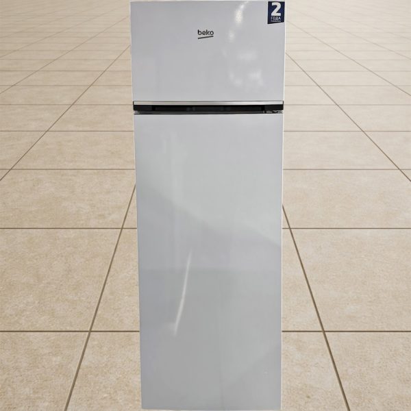 Холодильник двухкамерный BEKO 270 литров