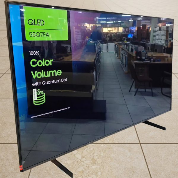 Телевизор Samsung QLED 140 см