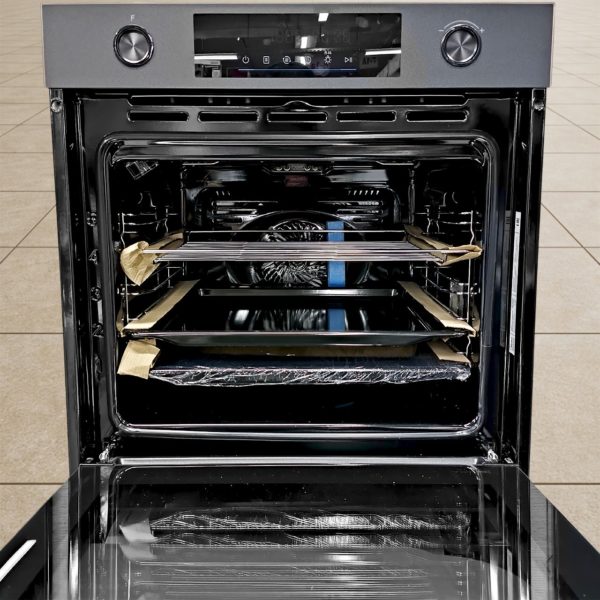 Духовой шкаф Midea объемом 72 литра