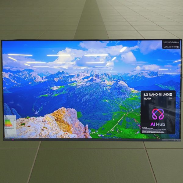 Телевизор LG 4K UHD 140 см
